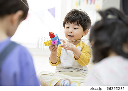 少年 幼稚園 子供 66265285