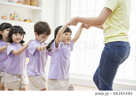 幼稚園 幼稚園児 先生 66265484
