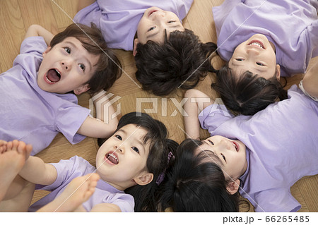 少女 少年 幼稚園児 66265485