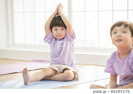 少年 体育 幼稚園 66265576