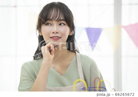 女性 女 女の子 66265672