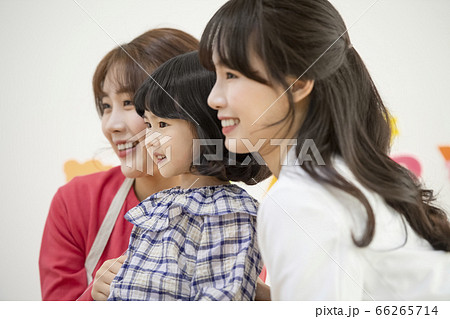 幼稚園児 ママ 母 66265714