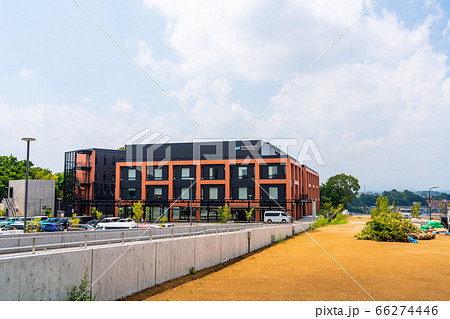 病院隣接地に展開する広大な分譲住宅建築現場 66274446
