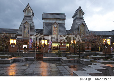 えちごトキめき鉄道 高田駅(駅舎) えちごトキめき鉄道 高田駅(駅舎) 66274977
