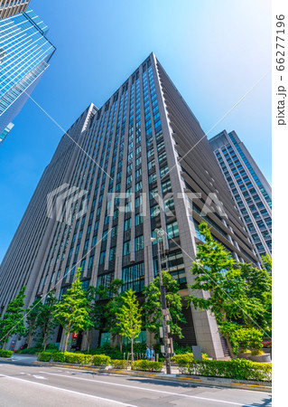 日本の東京都市景観　大手町パークビルなどを望む（向かいには大手町ワン） 66277196