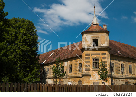 Abandoned manor house in a park, Jablonica 66282824