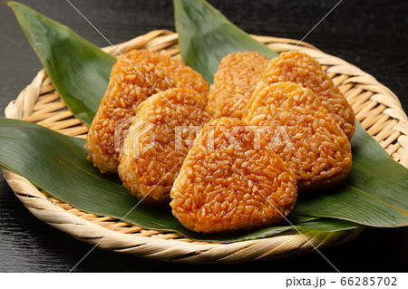 焼きおにぎり 66285702