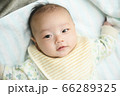 赤ちゃんの笑顔 66289325