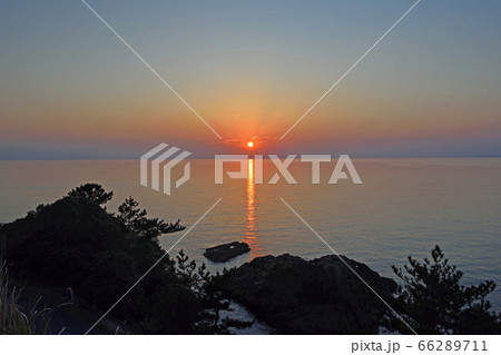 下田の夕陽 66289711