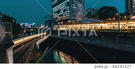 Trains pass through Ochanomizu train station in Tokyo 66291327