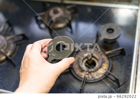 ガスコンロのバーナーキャップの交換 ガスコンロのバーナーキャップの交換 66292022