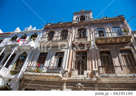 キューバ ハバナの町並み クラシックな建物 キューバ ハバナの町並み クラシックな建物 66295199