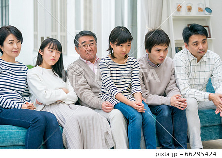 三世代家族 三世代家族 66295424