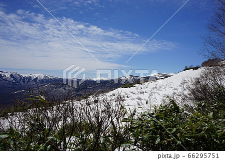 春の八幡平　アスピーテラインからの風景 66295751