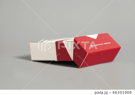 Box of cigarettes 66301909