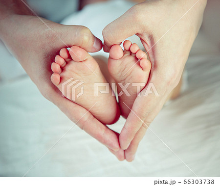 Guiding her way with love Guiding her way with love 66303738