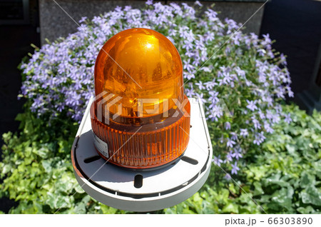車両出入口の回転灯 66303890