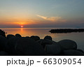 秋田県　海 66309054