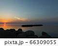 秋田県　海 66309055