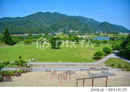 宮ヶ瀬湖畔園地【けやき広場】 宮ヶ瀬湖畔園地【けやき広場】 66310120