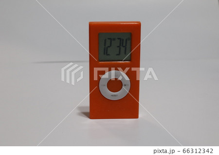 オレンジ色のキッチンタイマー 66312342