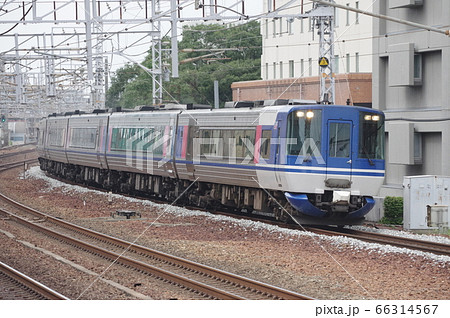 明石駅に到着する上り特急スーパーはくと 明石駅に到着する上り特急スーパーはくと 66314567