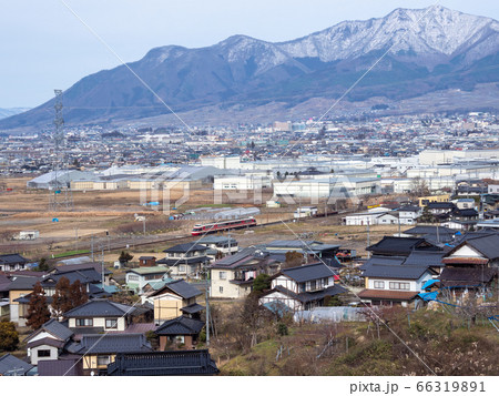冬の信濃路をゆく特急ゆけむり号 冬の信濃路をゆく特急ゆけむり号 66319891