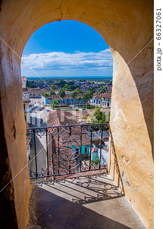 キューバ トリニダー 革命博物館の塔からの眺め キューバ トリニダー 革命博物館の塔からの眺め 66327061