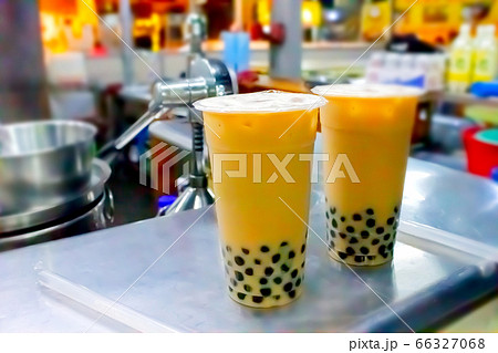 屋台のタピオカミルクティー 66327068