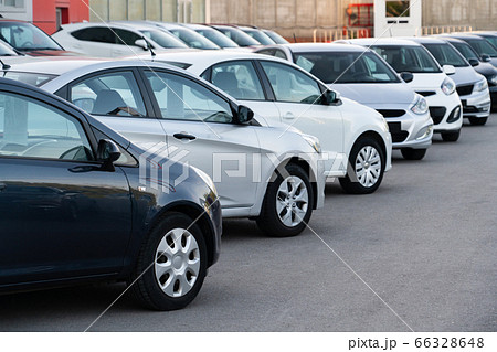 Used car sales  66328648