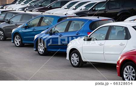 Used car sales  66328654