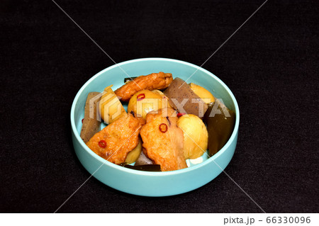 新ジャガイモとさつま揚げの煮物 66330096