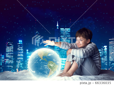 Boy dreaming before sleep Boy dreaming before sleep 66336035
