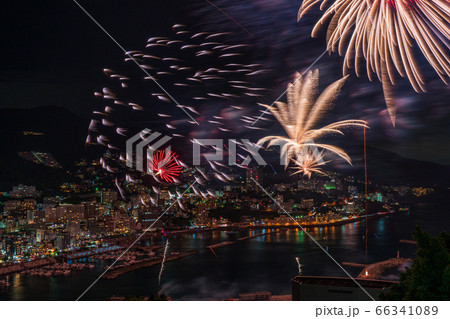 （静岡県）熱海100万ドルの夜景と海上花火 66341089