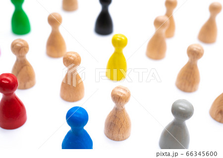 人混みのイメージ　感染 66345600