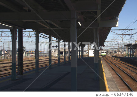 信越本線 新津駅(ホーム) 信越本線 新津駅(ホーム) 66347146