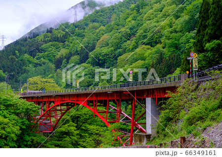岐阜・新緑の国道41号線割石橋 岐阜・新緑の国道41号線割石橋 66349161