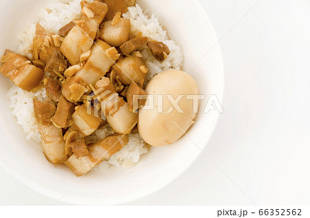 魯肉飯（ルーロー飯） 66352562