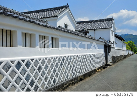 【山口県】晴天下の萩　菊屋横丁 66355379