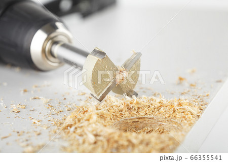 Forstner cutter for cutting holes in wood, work on 66355541