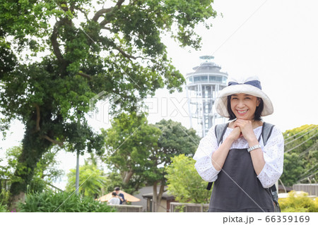 神奈川県藤沢市江の島を楽しむ旅ガール 旅女子 神奈川県藤沢市江の島を楽しむ旅ガール 旅女子 66359169
