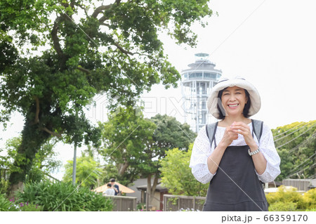 神奈川県藤沢市江の島を楽しむ旅ガール 旅女子 神奈川県藤沢市江の島を楽しむ旅ガール 旅女子 66359170