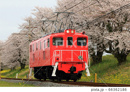 秩父鉄道デキ試運転（デキ506、赤い機関車） 66362186