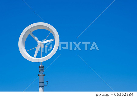 青空と風力発電機　羽根　エコロジー 66362234