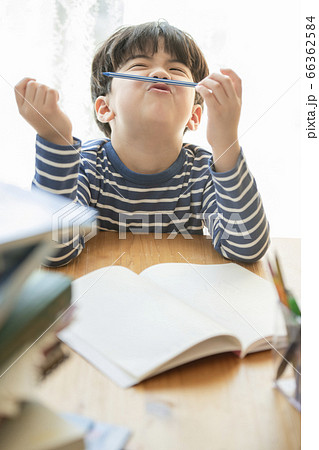 韓国人 子供 小学生 66362584