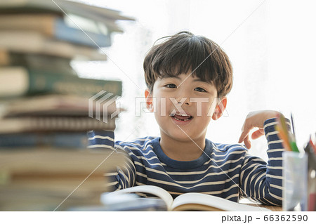 韓国人 子供 小学生 66362590