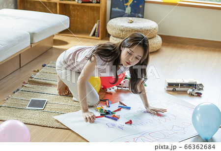 韓国人 ママ 母 66362684