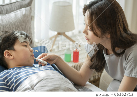 韓国人 ママ 母 66362712