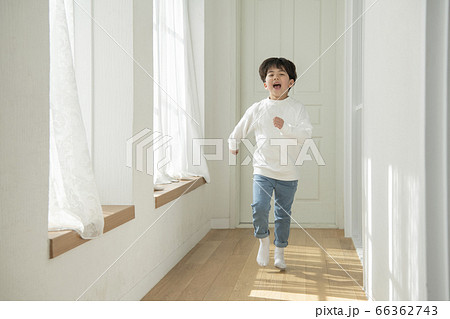 男 男性 男の子 66362743