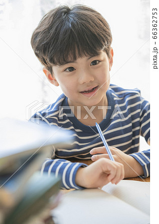 ポートレート 韓国人 子供 66362753